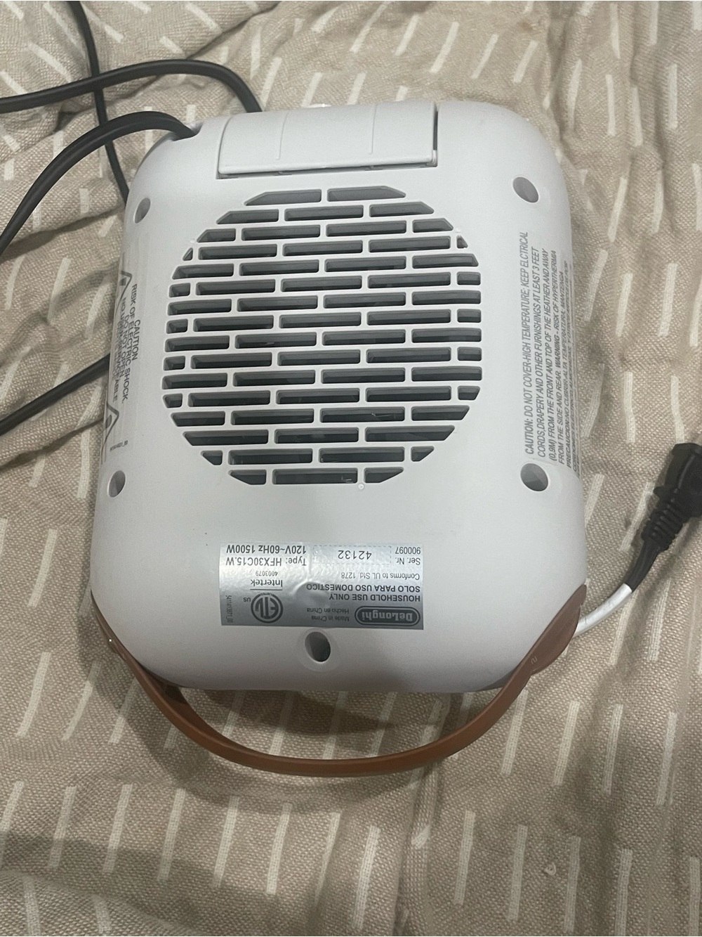 DeLonghi White Ceramic Space Heater with Carry Handle - Picture 2 of 5